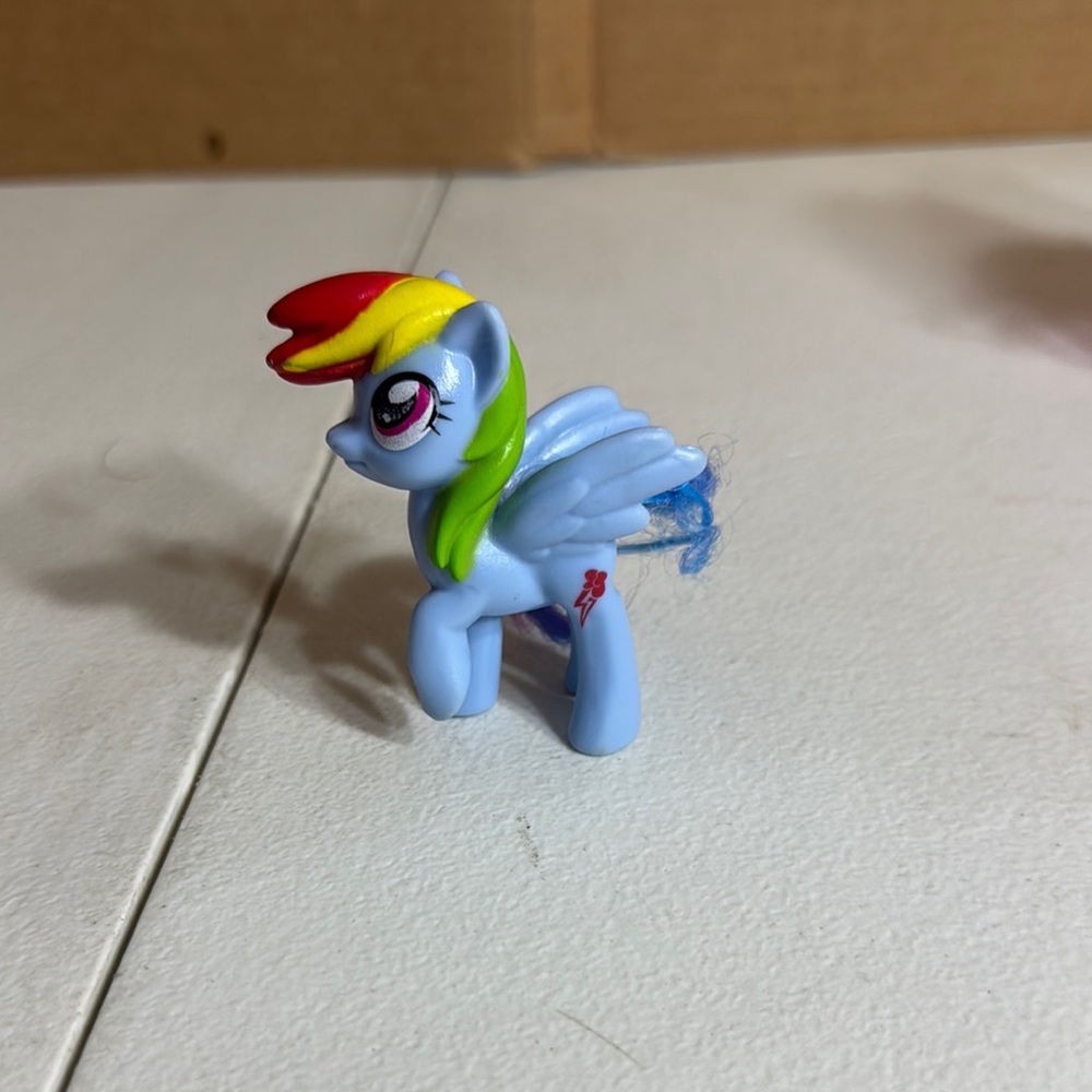 My Little Pony Friendship is Magic Rainbow‎ Dash -McDonalds Happy Meal Toy